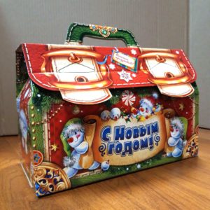 Коробка НГ "Саквояж" 3000гр 320*170*230мм мгк